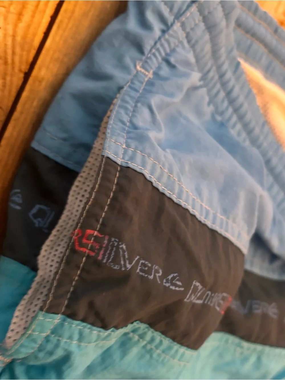 Quiksilver Vintage Teal & Slate Blue Color-Block Men’s Swim Trunks 36